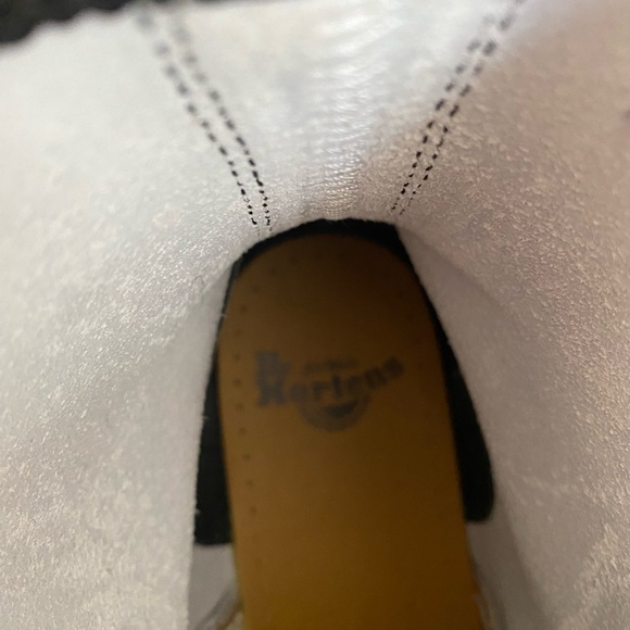 Doc Marten 1460 boots. Size 11. Great condition! - Picture 5 of 5